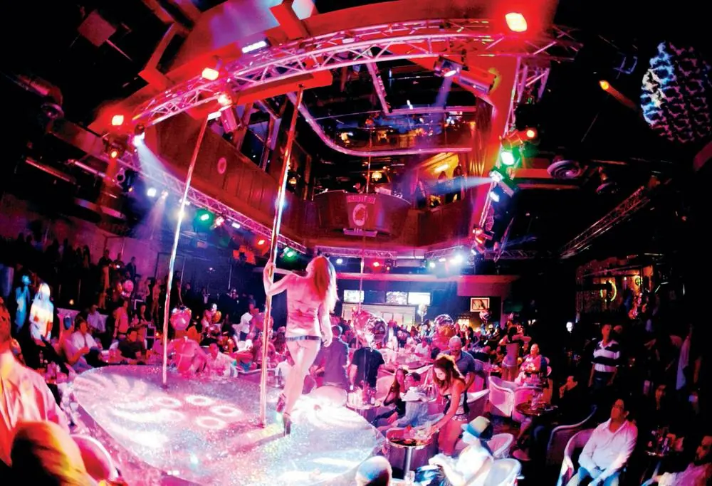 Hustler's Las Vegas original article photograph